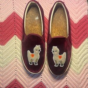 Llama fun! Soludos X Anthropologie Burgundy Velvet Llama Slip Ons Gently used